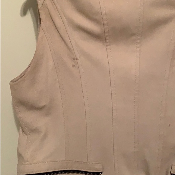 Dawn Levy 100% genuine leather vest - Picture 3 of 6